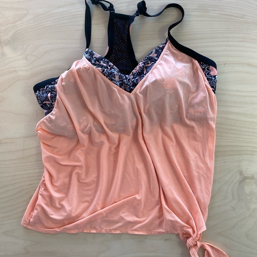 ZeroXposur Swimwear Top size 1X (18W) (AI)